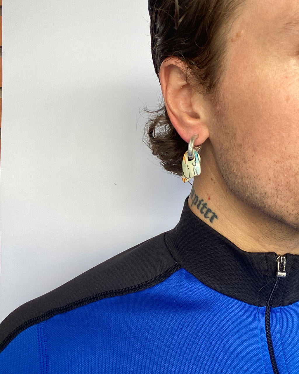 Custom-Made Quebrá Earring